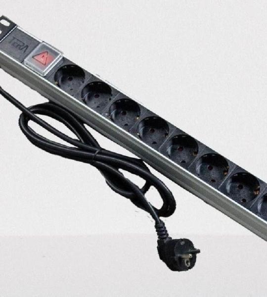 مشترك PDU مع 8 منافذ TERA